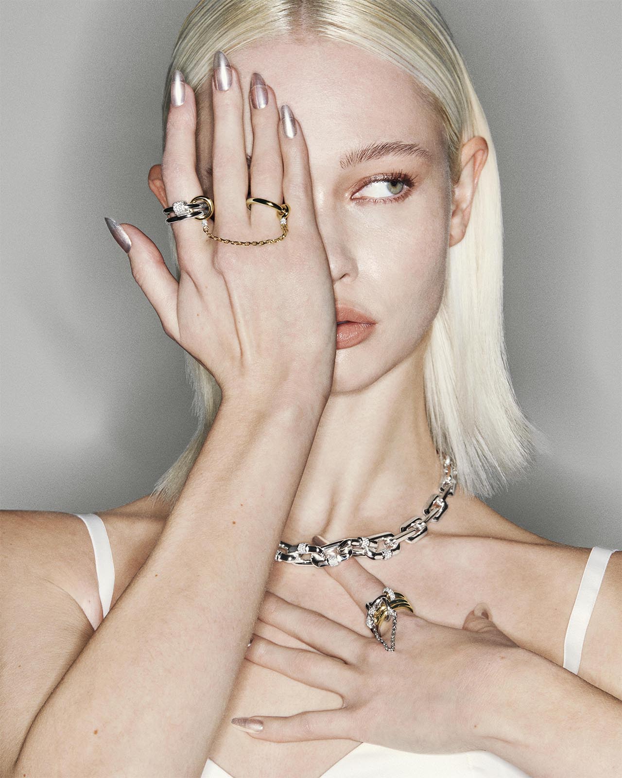 Runaway Graduated Choker Necklace